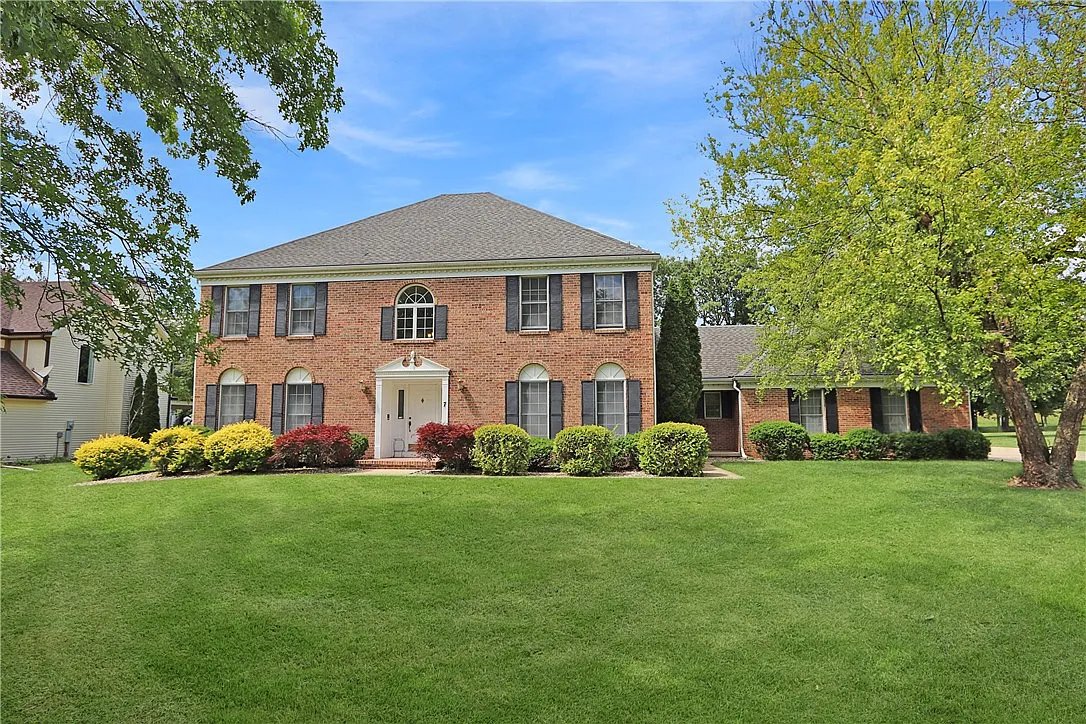 7 Deerfield Ln photo 1