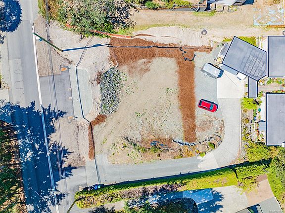 4th image of 3588 Oakridge Dr