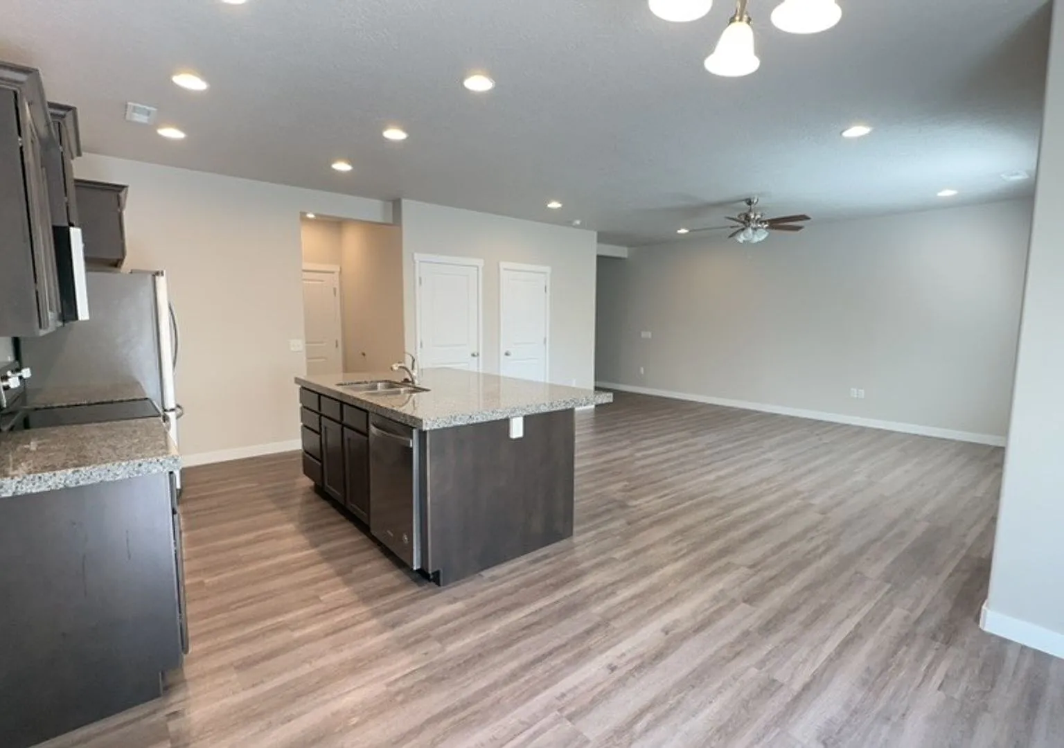Prime Commuter Location | 3 Bed/2.5 Bath | 10 Mins to Downtown SLC & Airport — Photo 4