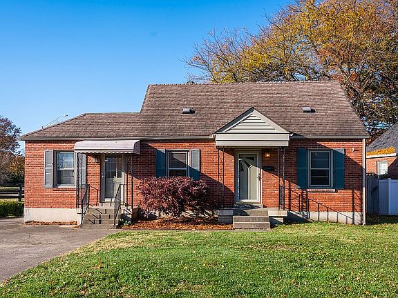 3rd image of 2920 Bowman Ave