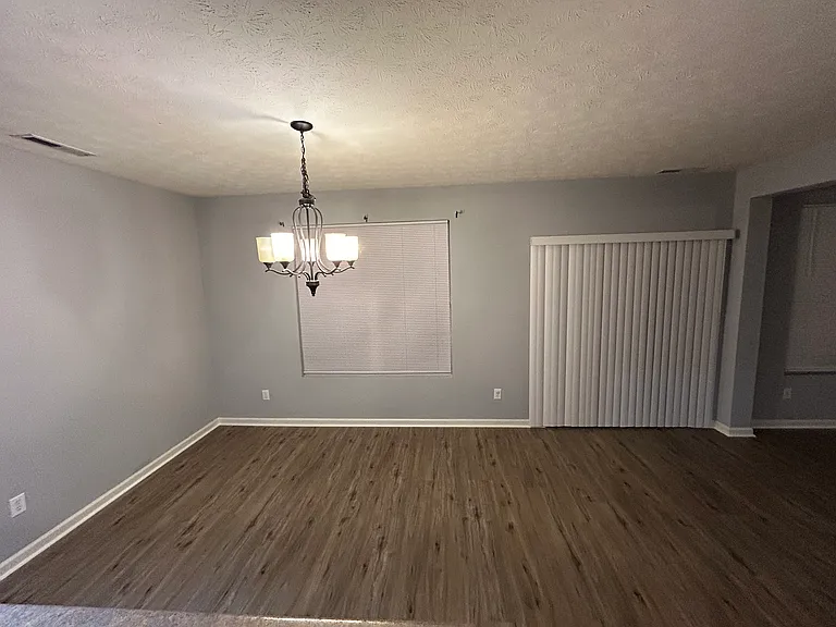5221 Bombay Dr — Photo 16