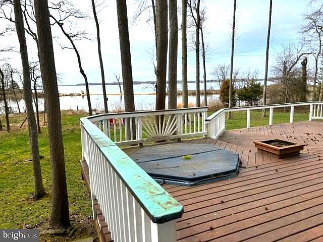 2nd image of 1304 Beachview Rd
