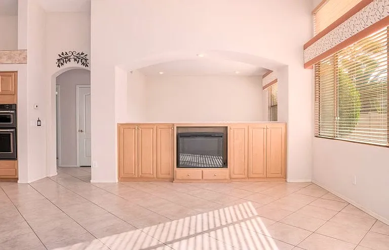 17806 N Becke Ln — Photo 13