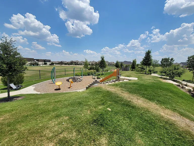 1604 Moss Trail Ct — Photo 47