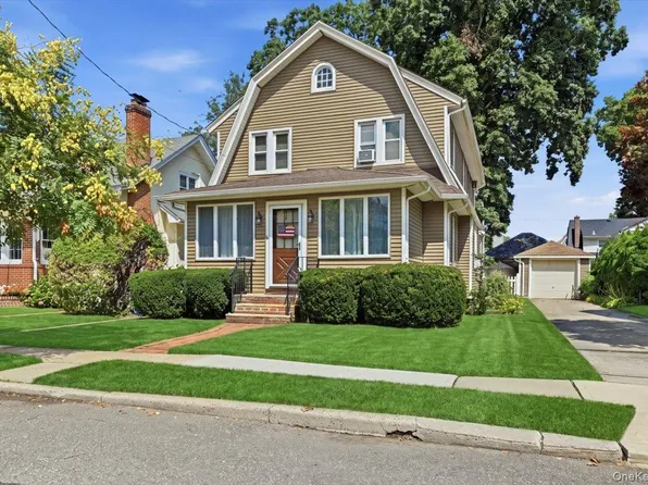 53 Larch Avenue, Floral Park, NY 11001
