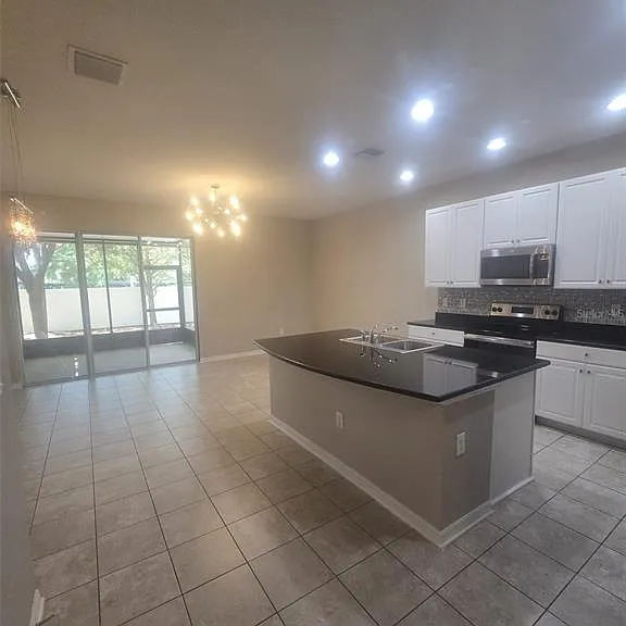 6978 Holly Heath Dr — Photo 6