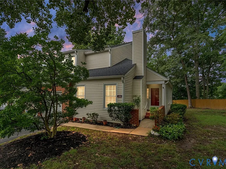 12015 Bexley Ct — Photo 2