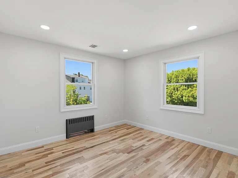 1 Alvin St #1 — Photo 8