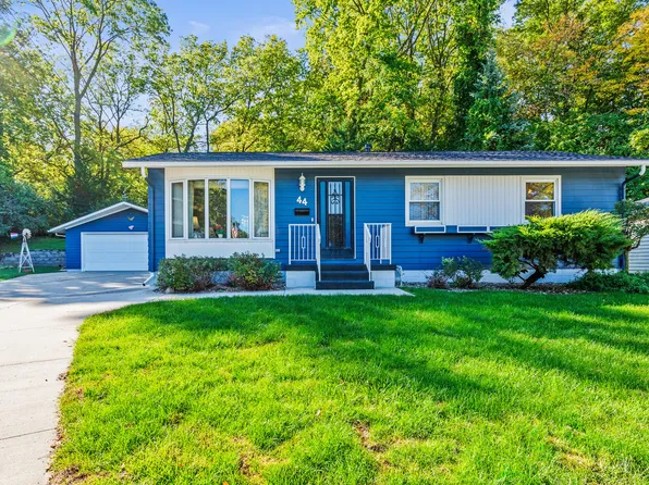 44 Lynnwood Dr, Council Bluffs, IA 51503