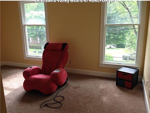 5th image of 3 Colonial Ct