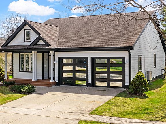 2nd image of 7211 Henry Ct