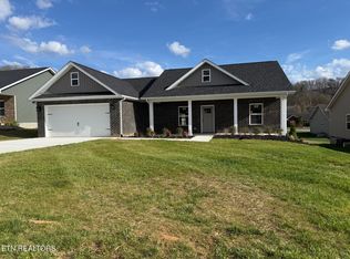 214 Mossy Rock Rd, Clinton, TN 37716
