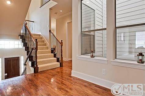 5th image of 4336 Holland Ave