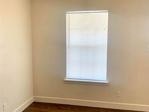 5th image of 4210 Christie Cir