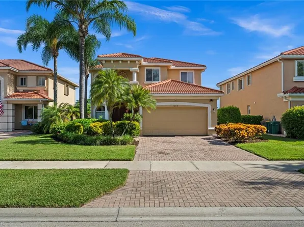 1654 Birdie DR, NAPLES, FL 34120
