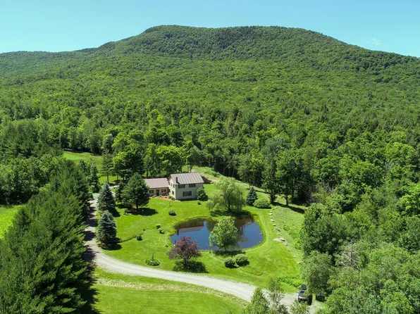 3086 Hazens Notch Road, Montgomery, VT 05471
