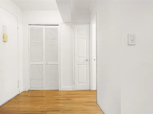 65-15 Alderton Street image 3 of 13