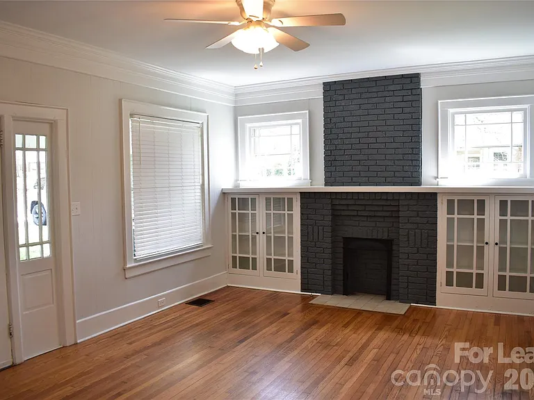 629 N Cedar St — Photo 2