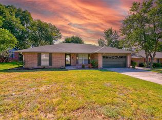 510 N Rollow Rd, Ada, OK 74820