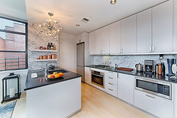 Rented by Halstead Real Estate | media 18