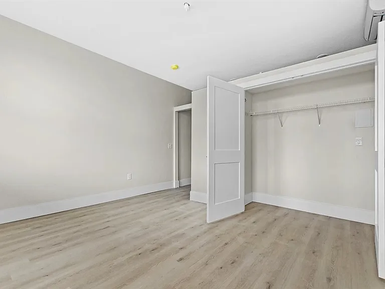 66 Emerson St #107 — Photo 2