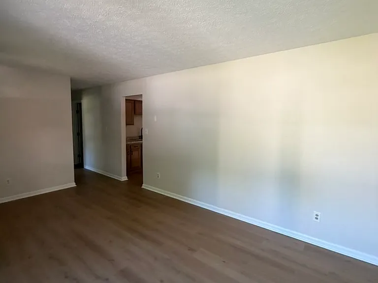 166 Kimberly Ct — Photo 8