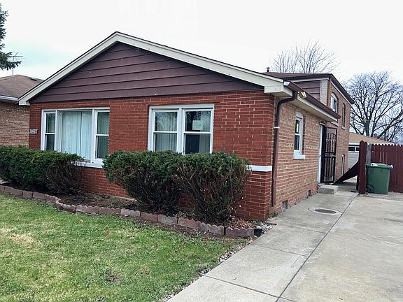 2nd image of 15210 Evers St