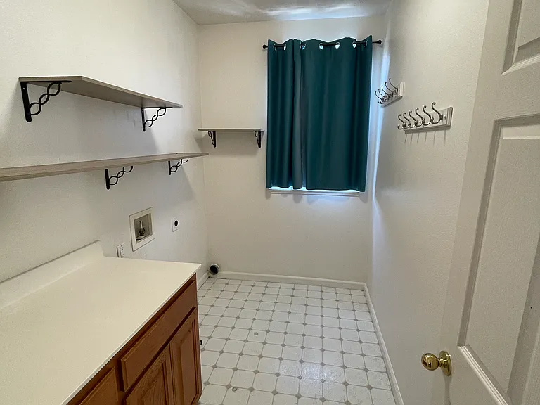1248 El Mar Ct — Photo 19