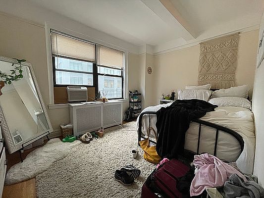 2nd image of 455 W 34th St #4CC