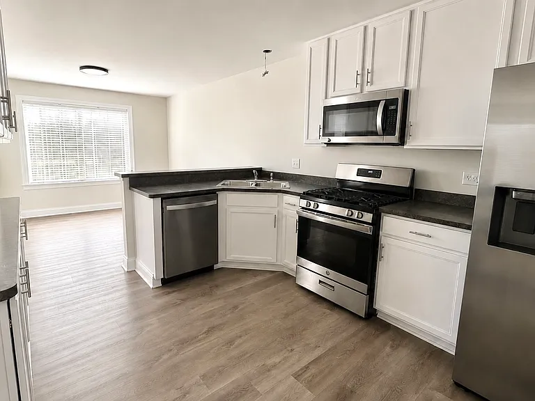 2144 Concord Dr #2144 — Photo 4