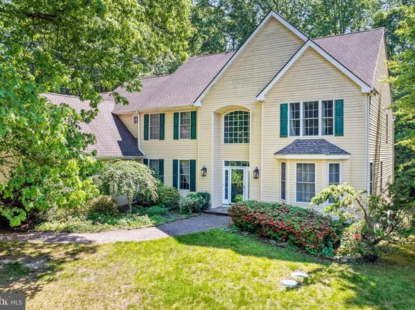 15 Hollybrook Rd, Mullica Hill, NJ 08062