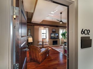 212 N Center St UNIT 602, Bloomington, IL