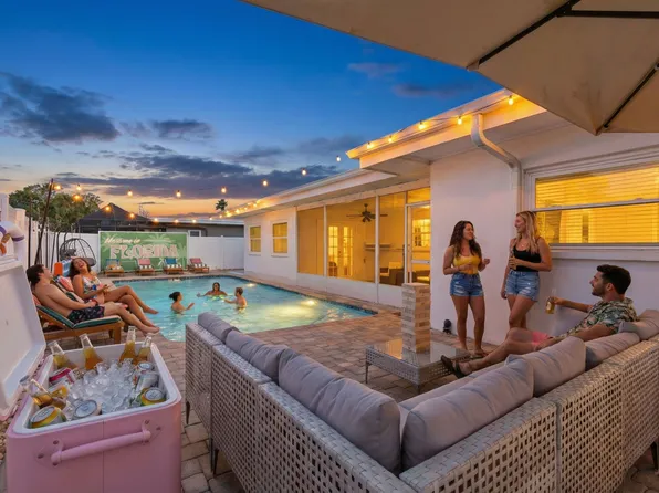 8402 Lava Pl, Tampa, FL 33615