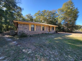 300 Vann Ave, Defuniak Springs, FL 32433