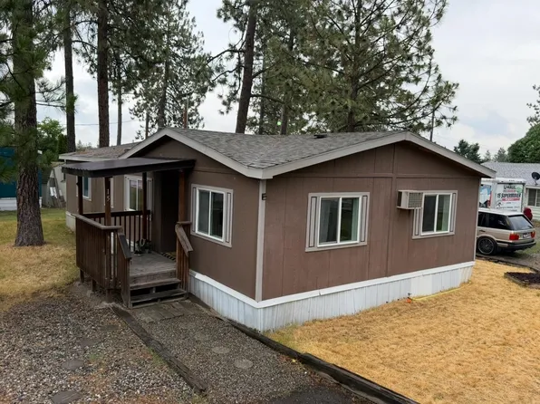735 W 1st St Trailer 15, Cheney, WA 99004