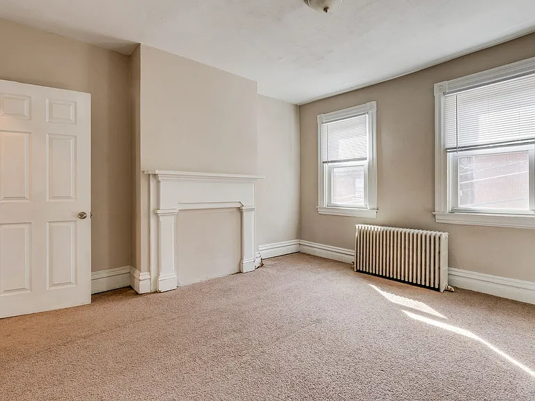 12 E Sycamore St — Photo 24