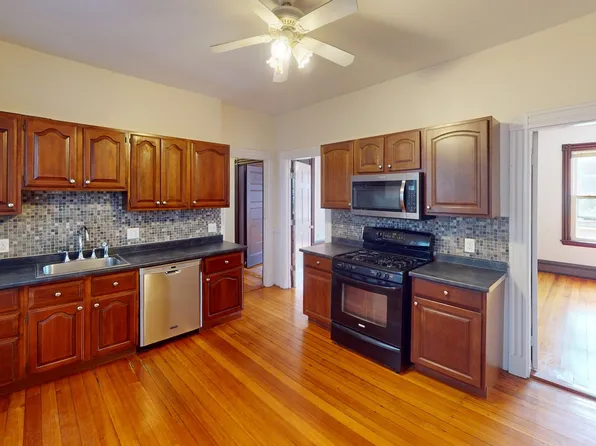 908 E 4th St #2, Boston, MA 02127