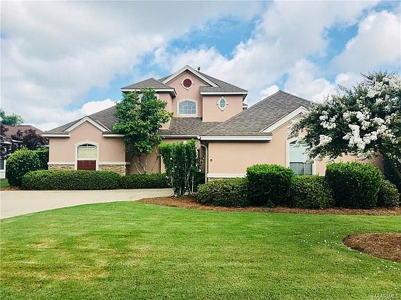 2nd image of 8601 Carillion Pl
