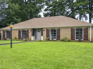 1811 Chestnut Ln, Longview, TX 75604