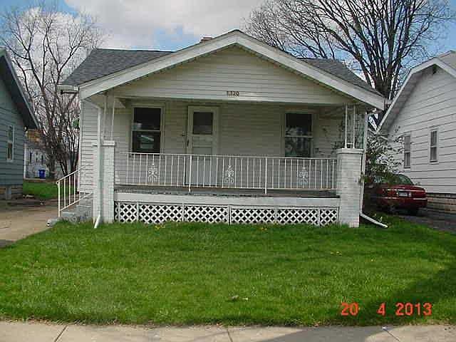 1320 E Logan St, Decatur, IL 62526 | Zillow