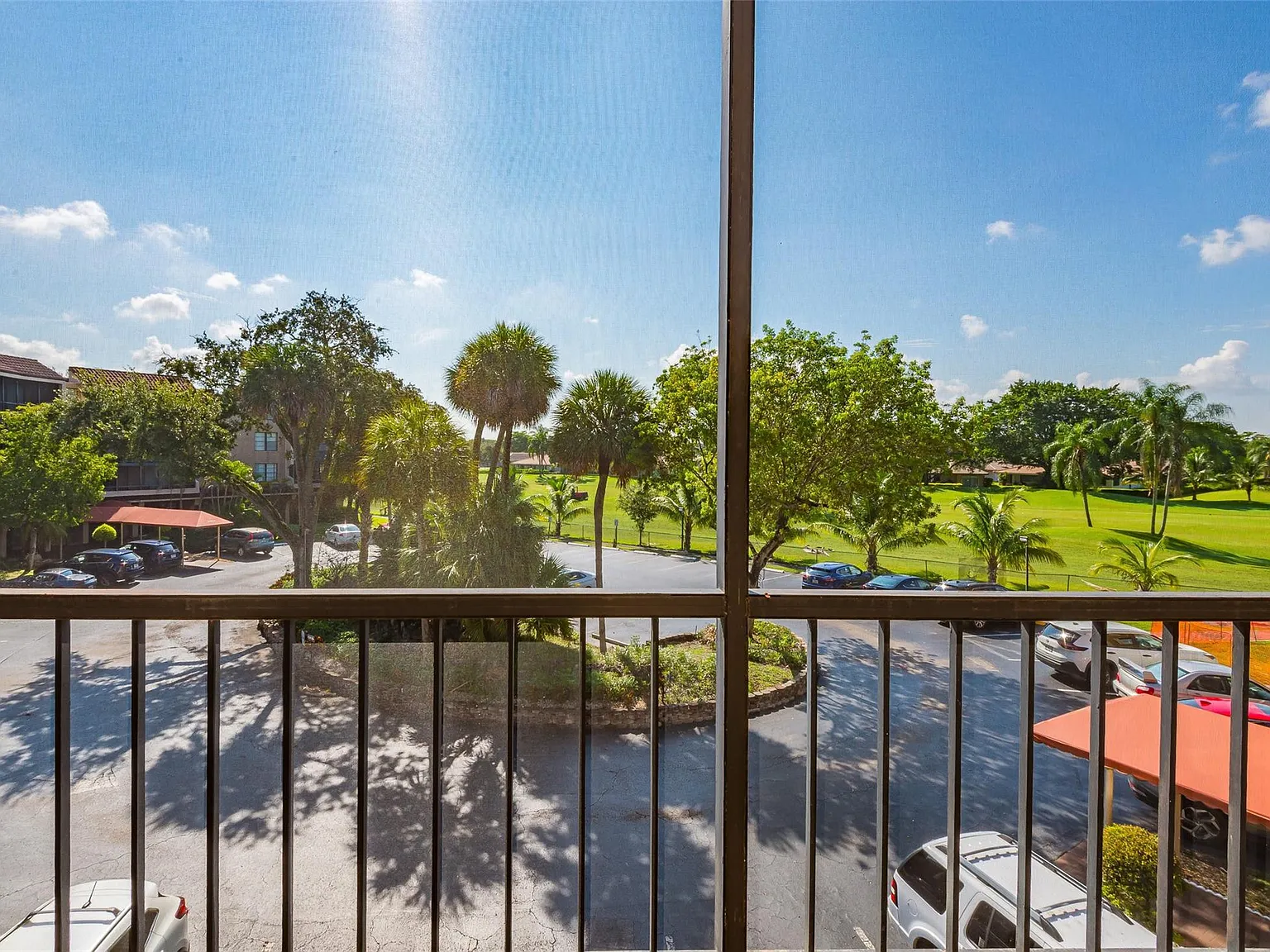 2 bed, 2.0 bath, 1137 sqft, $2,800 — Photo 2