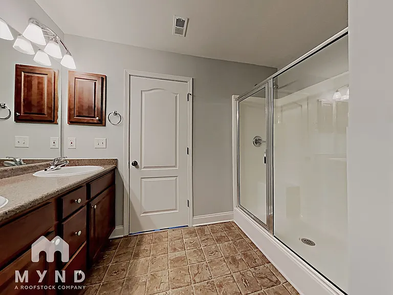 2086 Edgewood Dr — Photo 14