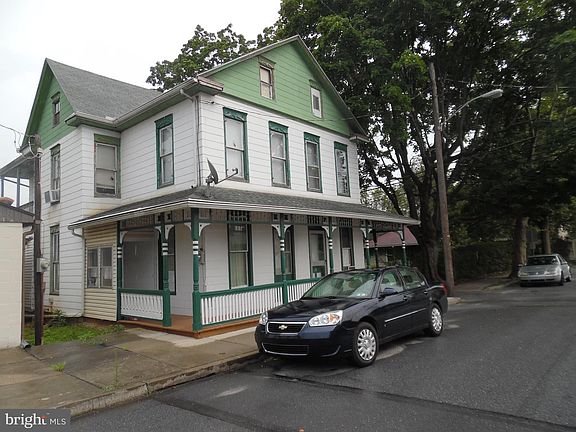 2nd image of 28 N Railroad St