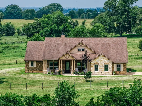 1813 Cemetery Rd, Bellville, TX 77418
