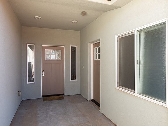 3rd image of 1603 S Creekside Dr W