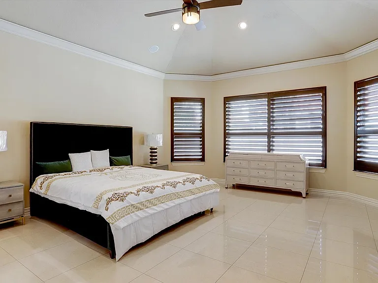 14202 Teal Cove Ln — Photo 28