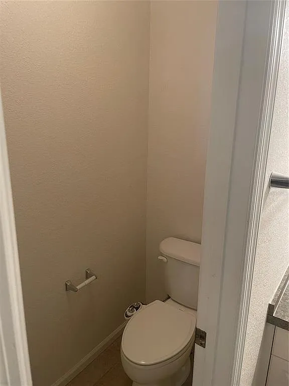 2 bed, 2.5 bath, 1790 sqft, $2,000 — Photo 4