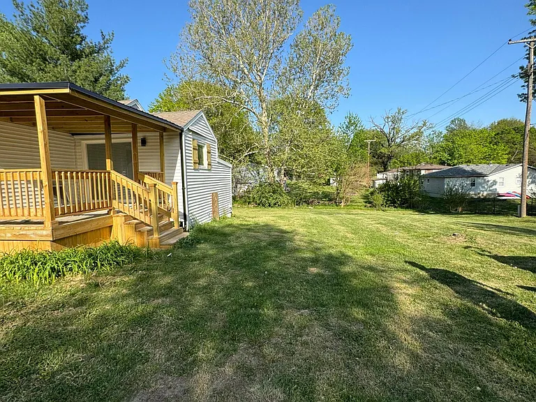 907 Edgevale Ter — Photo 25