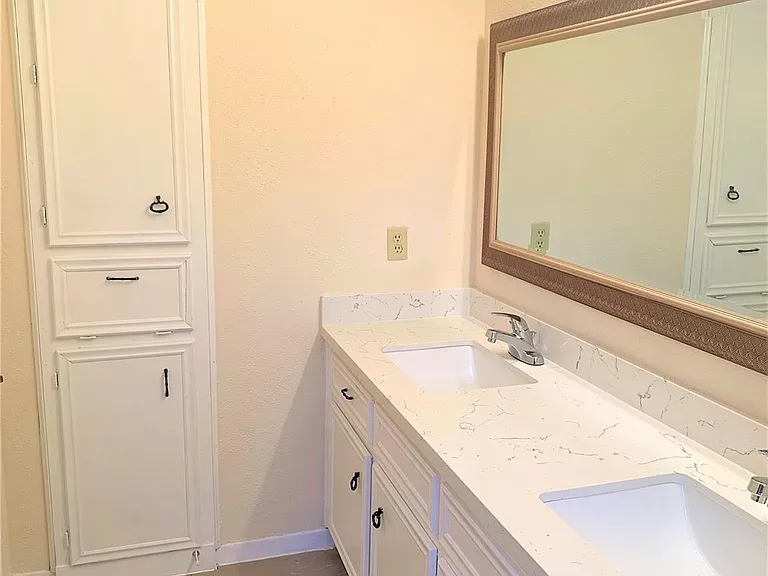 4224 Boone Rd — Photo 3