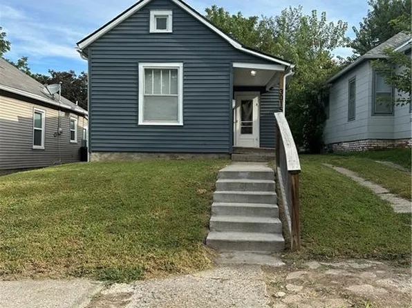 3015 Edmond St, Saint Joseph, MO 64501